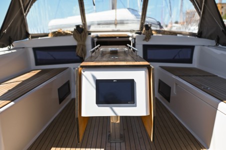 Dufour 470 - 4 + 1 cab. | Yacht Charter Croatia | Travelboat