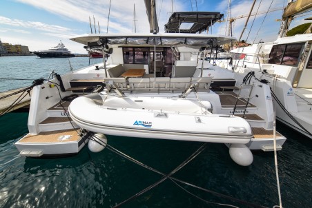 Fountaine Pajot Fountaine Pajot Astrea 42 - 4 + 2 cab. Le Bart