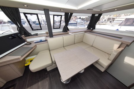 Fountaine Pajot Fountaine Pajot Astrea 42 - 4 + 2 cab. Le Bart