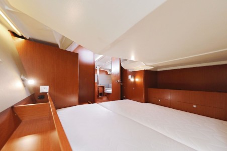 Beneteau Oceanis 41.1 | Yacht Charter Croatia | Travelboat