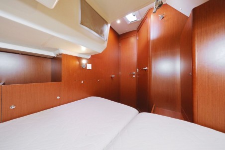 Beneteau Oceanis 41.1 | Yacht Charter Croatia | Travelboat