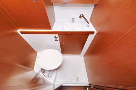 Beneteau Oceanis 41.1 | Yacht Charter Croatia | Travelboat