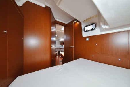 Oceanis 46.1 | yacht charter Croatia | Travelboat