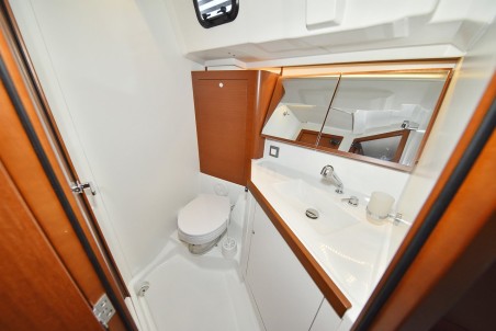 Oceanis 46.1 | yacht charter Croatia | Travelboat