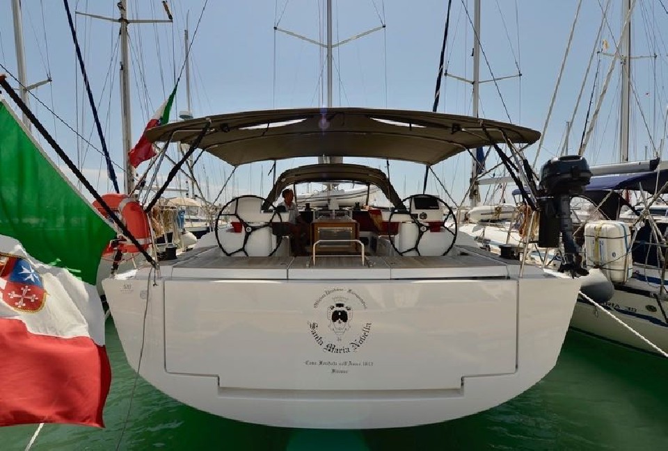 Dufour 520 GL | Yacht Charter Italy | Travelboat