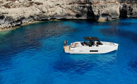De Antonio D42 Open | Czarter jachtu Chorwacja | Travelboat