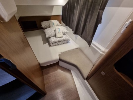 Antares 9 OB | Yacht Charter Croatia | Travelboat