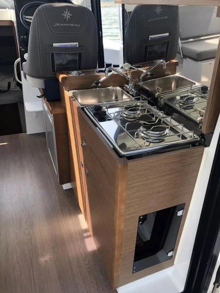 Jeanneau Merry Fisher 895 - 2 cab. Time Out