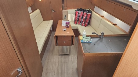 Bavaria Cruiser 34 Style | Czarter jachtu Chorwacja | Travelboat