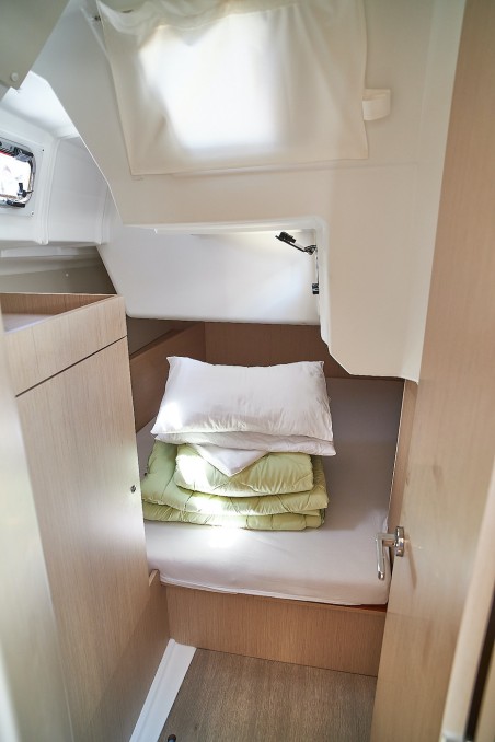 Bénéteau Oceanis 38.1 La Rose