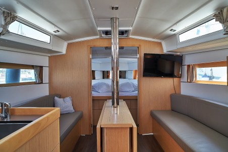 Bénéteau Oceanis 38.1 Mici