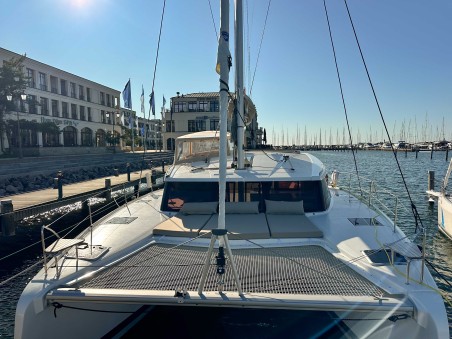 Fountaine Pajot Fountaine Pajot Isla 40 - 4 cab. One of Us