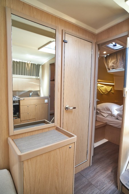 Bénéteau Oceanis 41.1 White Beauty