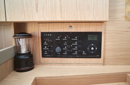 Bénéteau Oceanis 41.1 White Beauty