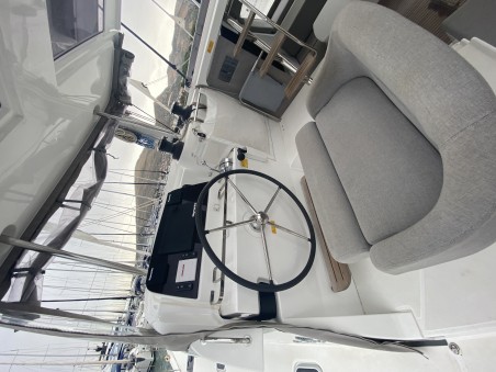 Lagoon-Bénéteau Lagoon 42 - 4 + 1 cab. Brunhilde