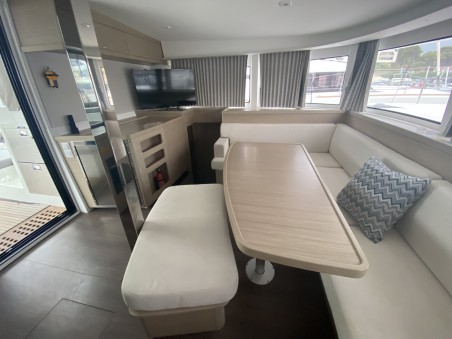 Lagoon-Bénéteau Lagoon 42 - 4 + 1 cab. Brunhilde