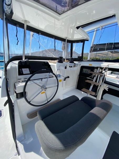 Lagoon-Bénéteau Lagoon 42 - 4 + 2 cab. Hanselli