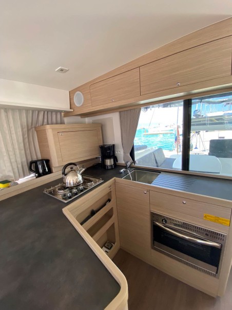 Lagoon-Bénéteau Lagoon 42 - 4 + 2 cab. Hanselli