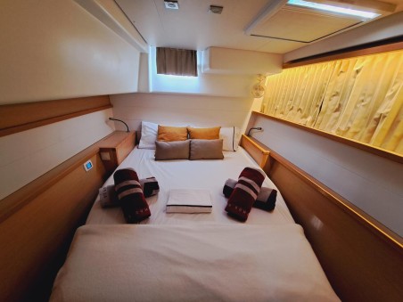 Lagoon-Bénéteau Lagoon 450 F - 4 + 1 cab. Lluna