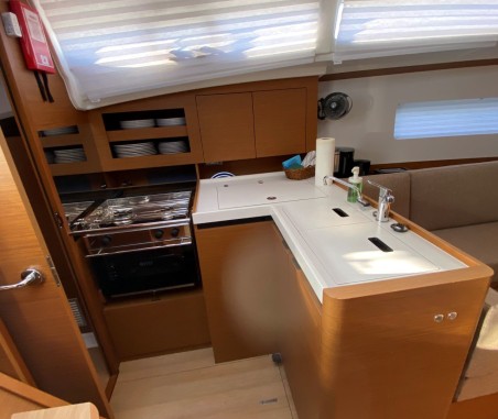 Jeanneau Sun Odyssey 380 - 3 cab. 4 elli