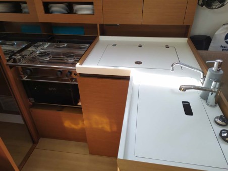 Jeanneau Sun Odyssey 380 - 3 cab. Bright Elli