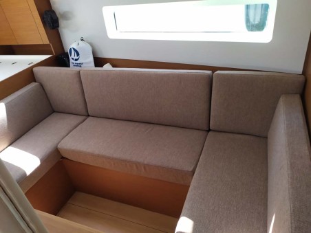 Jeanneau Sun Odyssey 380 - 3 cab. Bright Elli