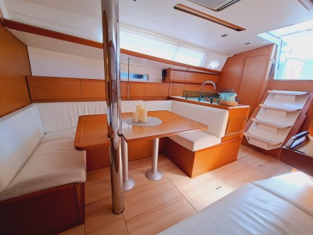 Jeanneau Sun Odyssey 389 Emilina