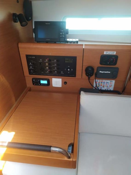 Jeanneau Sun Odyssey 389 živjelli