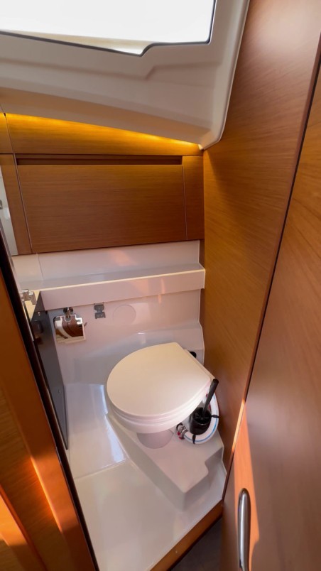 Sun Odyssey 410 | Czarter jachtu Hiszpania | Travelboat