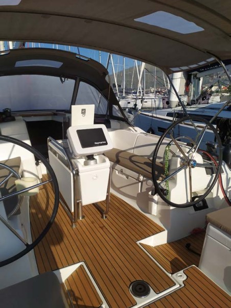 Jeanneau Sun Odyssey 419 - 3 cab. Mango Tango