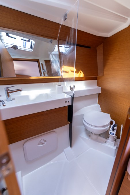 Jeanneau Sun Odyssey 410 - 3 cab. Lumina