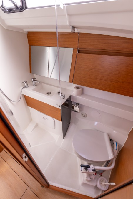 Jeanneau Sun Odyssey 410 - 3 cab. Lumina