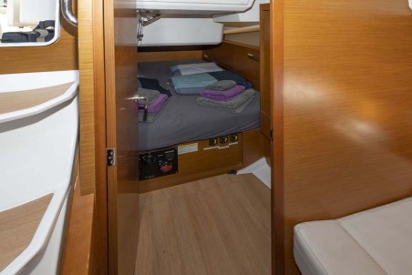 Jeanneau Sun Odyssey 440 - 4 cab. UwElli