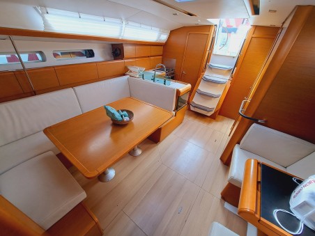 Jeanneau Sun Odyssey 449 Mientras Tanto