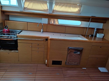 Jeanneau Sun Odyssey 44i - 3 cab. Miss Elli