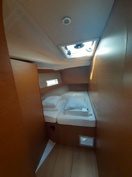 Jeanneau Sun Odyssey 490 - 5 + 1 cab. White Pearl