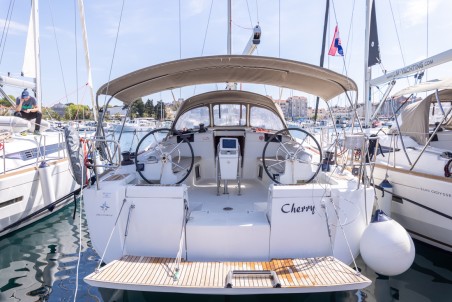 Jeanneau Sun Odyssey 449 Cherry