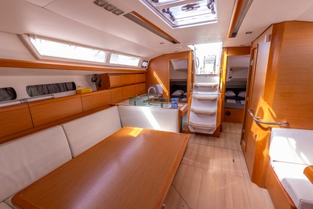 Jeanneau Sun Odyssey 449 Cherry