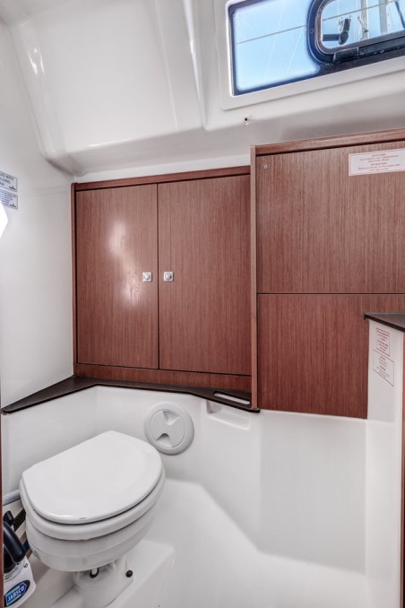 Bavaria Yachtbau Bavaria Cruiser 37 - 3 cab. Poseidon