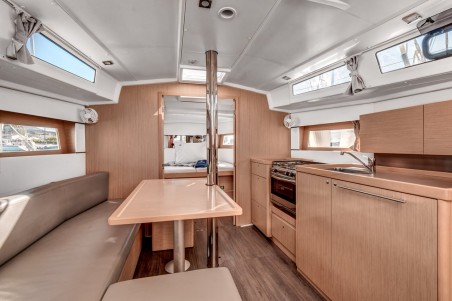 Bénéteau Oceanis 38.1 Harmonia