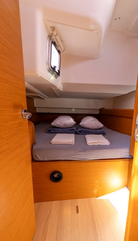 Jeanneau Sun Odyssey 449 Cherry