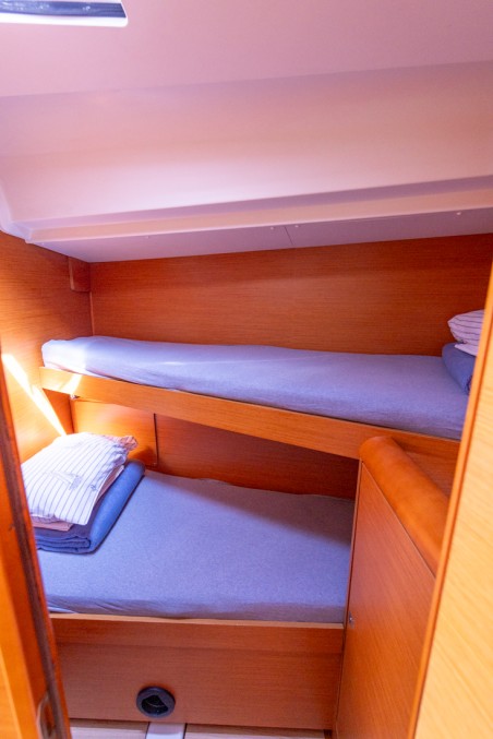 Jeanneau Sun Odyssey 449 Cherry