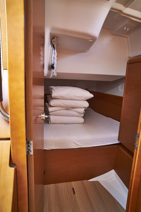 Jeanneau Sun Odyssey 449 Nina