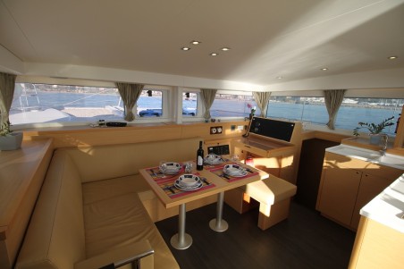 Lagoon-Bénéteau Lagoon 400 S2 - 4 + 1 cab. Sailing Blue 4