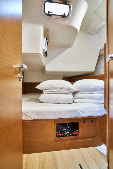 Jeanneau Sun Odyssey 519 - 5 + 1 cab. Aysha