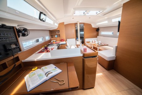 Jeanneau Sun Odyssey 410 - 3 cab. Marianna