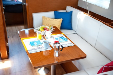 Jeanneau Sun Odyssey 490 | Czarter jachtu Grecja | Travelboat