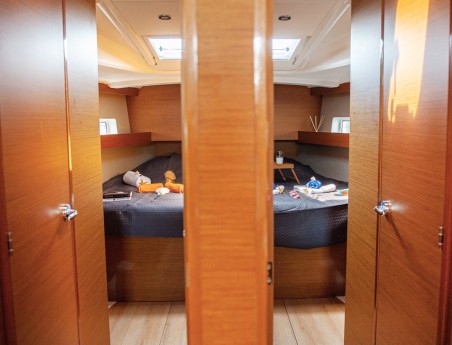 Jeanneau Sun Odyssey 490 | Czarter jachtu Grecja | Travelboat