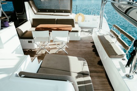 Lagoon-Bénéteau Lagoon 42 - 4 + 1 cab. Acantha