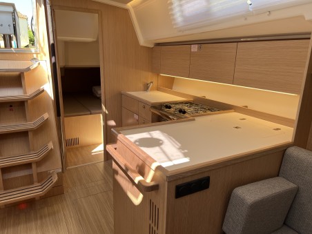 Bavaria Yachtbau Bavaria C42 Sofia